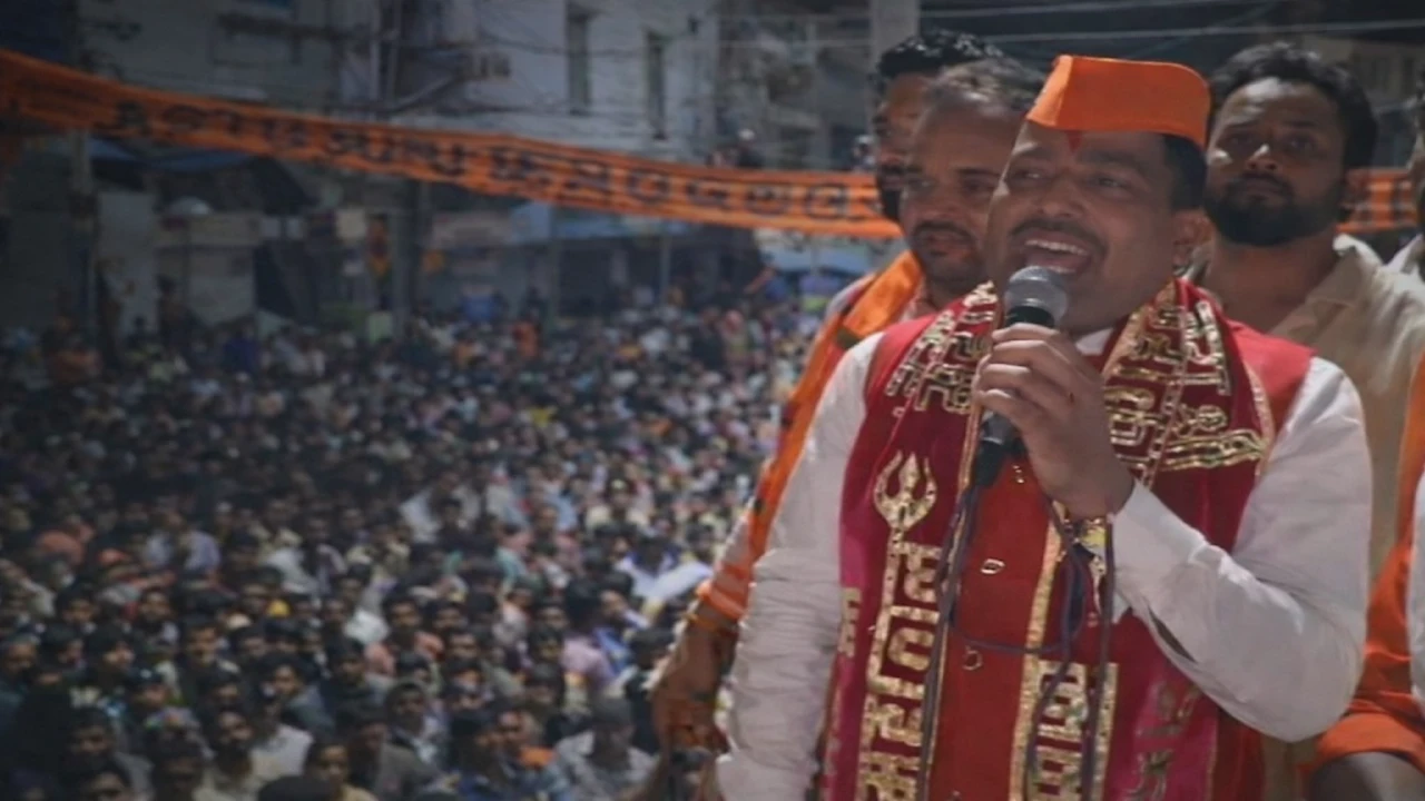 Burhanpur Controversy मामले में भाषण देते Manoj Parmar