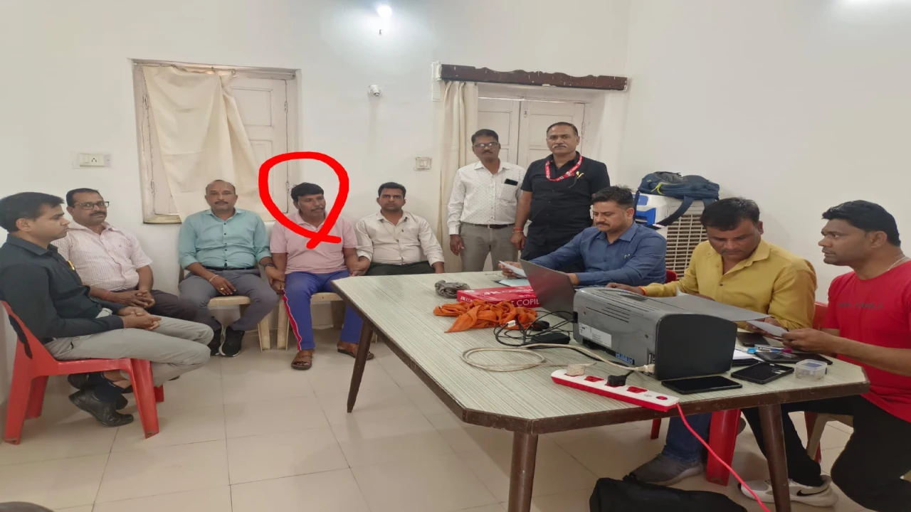 Fact Finding 30 Lokayukta Indore bribe trap Jhabua